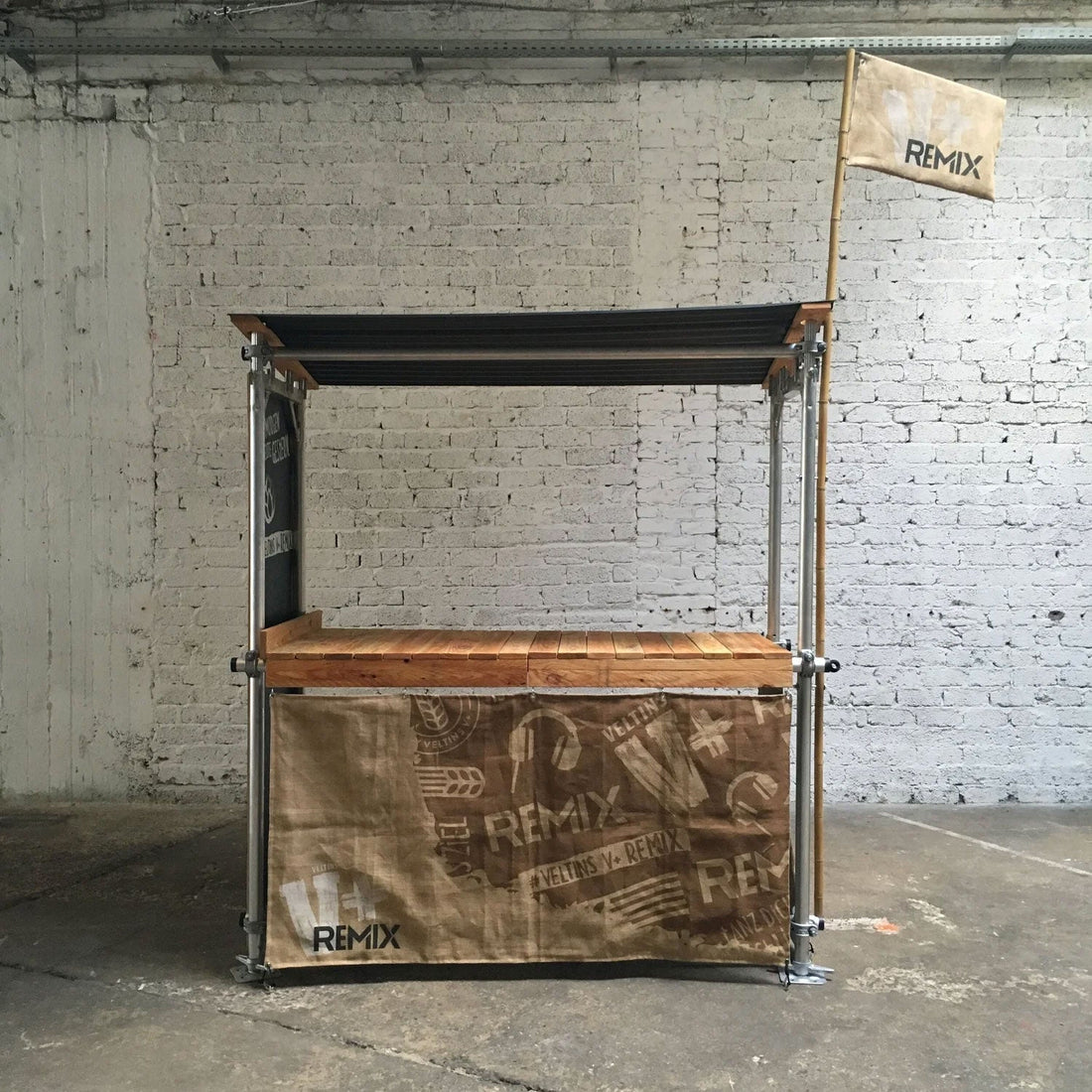Brand Activation Equipment Upcycling für Veltins V+