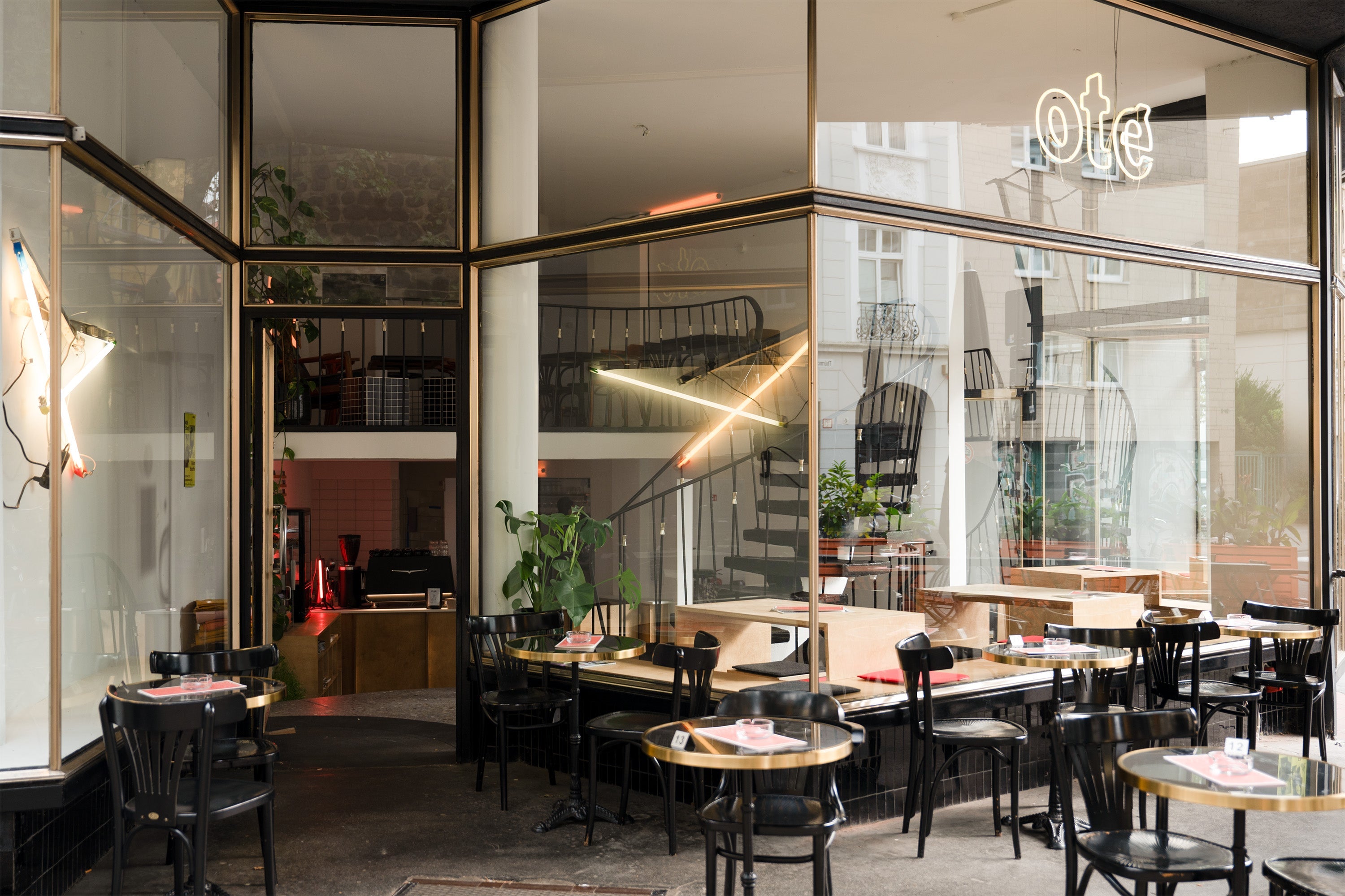 Interior Design für oté – café. bar. space.